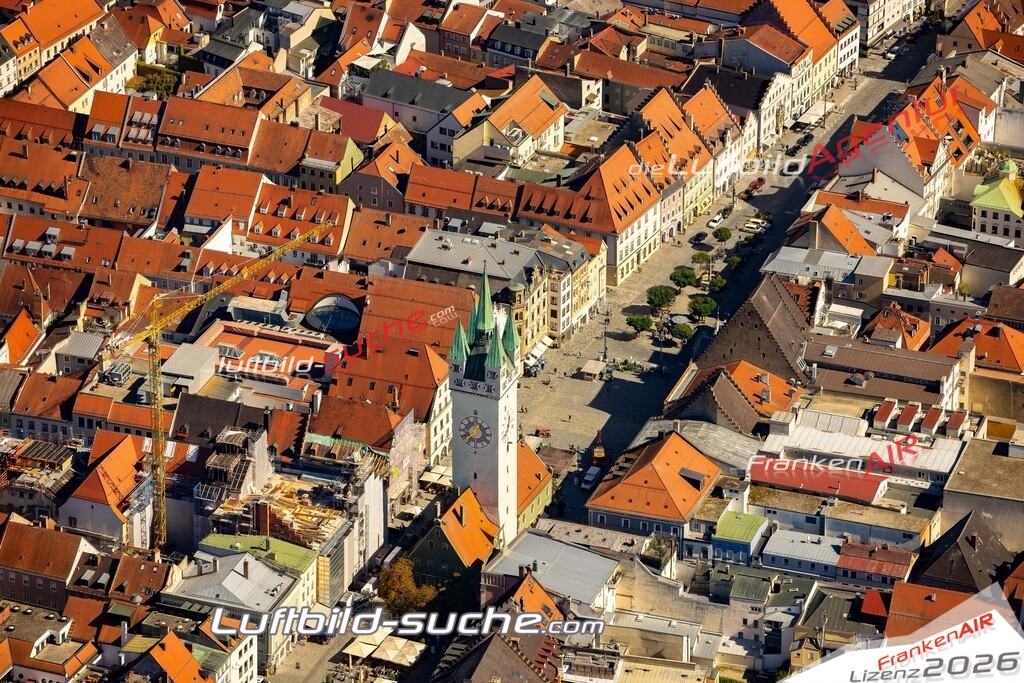 Das Luftbild zeigt : Ludwigsplatz Straubing - Die Luftaufnahme wurde 2023 vom UL-Flugzeug aus erstellt ( keine Drohne ) - Hochauflösende Luftaufnahme - Für grossformatige Ausdrucke geeignet. Die Geschenkidee !Mit Lizenz und Bildrechte bestellbar