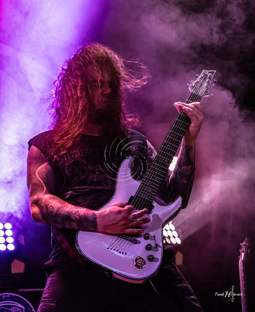 Justice Daudenwinden | Frank Herberich Fotografie, Frank Herberich, Fotografie, Hochzeit, Portrait, St. Peter Ording, Ording, Westerhever, Nordsee, Frank Fotografie, Hardheim,  Odenwald,Walldürn, Band,Eventfotografie - Realisiert mit Pictrs.com