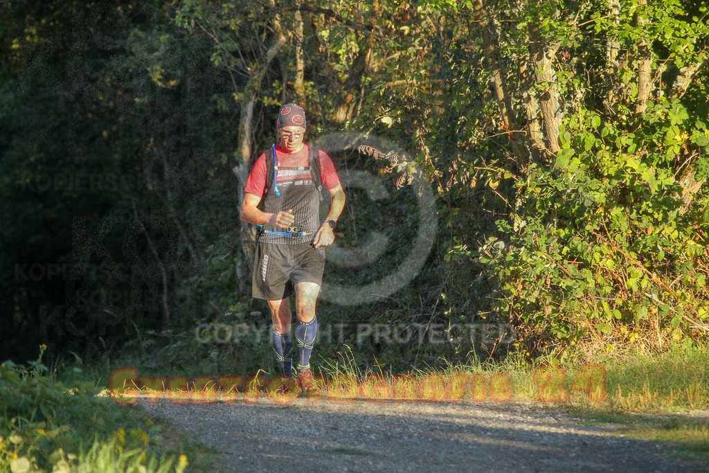 250830_1906_EV4_4926 | Sportfotografie im Rhein-Sieg Kreis, Köln, Bonn, NRW, Rheinland Pfalz, Hessen, etc. Unser Tätigkeitsfeld umfasst den Laufsport vom Volkslauf über den Marathon, Duathlon, Triathon bis zum Ultralauf wie Kölnpfad Ultra oder Schindertrail.