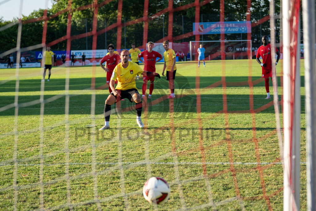 SSV Schwäbisch Hall vs. SG Sonnenhof Großaspach, Fussball, WFV-Pokal, 3. Runde, 11.08.2026 | Fabian Eisele (SG Sonnenhof Großaspach, #23) erzielt das 0:3 durch einen Handelfmeter,SSV Schwäbisch Hall vs. SG Sonnenhof Großaspach, Fussball, WFV-Pokal, 3. Runde, 11.08.2026