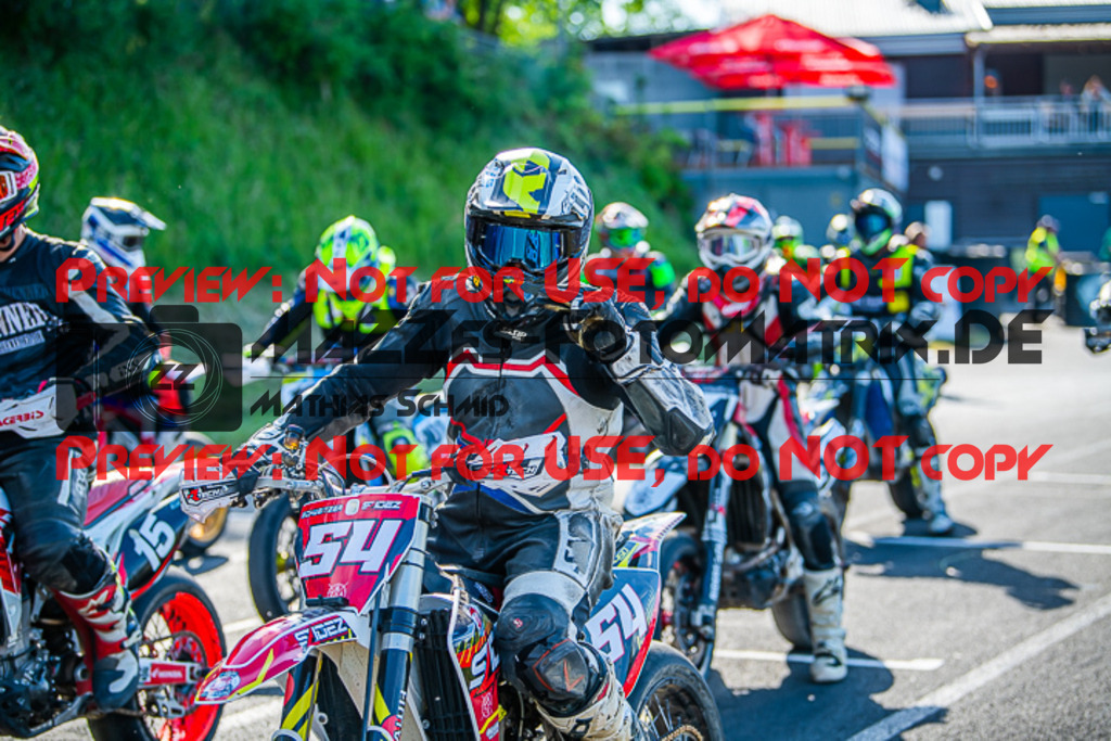 MaZZes_FotoMatrix_220528_6176-2 | Fotograf Mathias Schmid
Sportfotograf,
Eventfotograf,
Hochzeitsfotograf,
Portraitfotograf