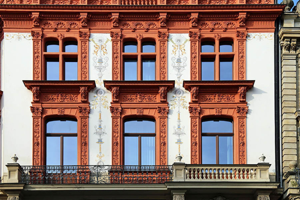 Klingers Haus - Fensterfront | Entdecke über 20 Kategorien Leipzig-Motive: Foto-Downloads, hochwertige Poster, Leinwand- & Fine-Art-Prints. Jetzt Lieblingsfoto im Bildlexikon Leipzig Shop bestellen!