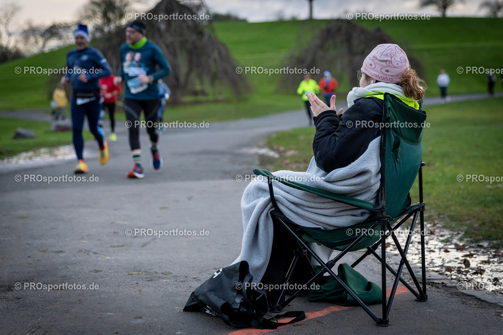 Bonner Nikolauslauf in Bonn, 08.12.2024 | Impressionen vom Bonner Nikolauslauf am 08.12.2024 in Bonn (Freizeitpark Rheinaue). Foto: BEAUTIFUL SPORTS/Axel Kohring