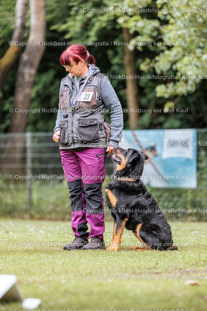 RO-Blumenthal-2026-Nickbest-Hundefotografie-2695 | Dein Hund! Dein Moment! Deine Erinnerungen! Hundefotografie in Bremen Blumenthal. Ich fange die besonderen Momente deines Vierbeiners ein – ob Indoor mit Blitzanlage oder in der freien Natur. Sicher dir dein Moment und dein Termin für eure Erinnerungen.