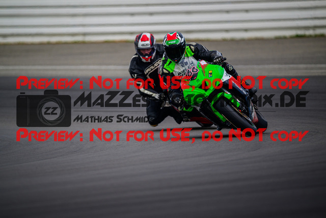 MaZZes_Fotomatrix_20250421_6007705_3412 | GELB