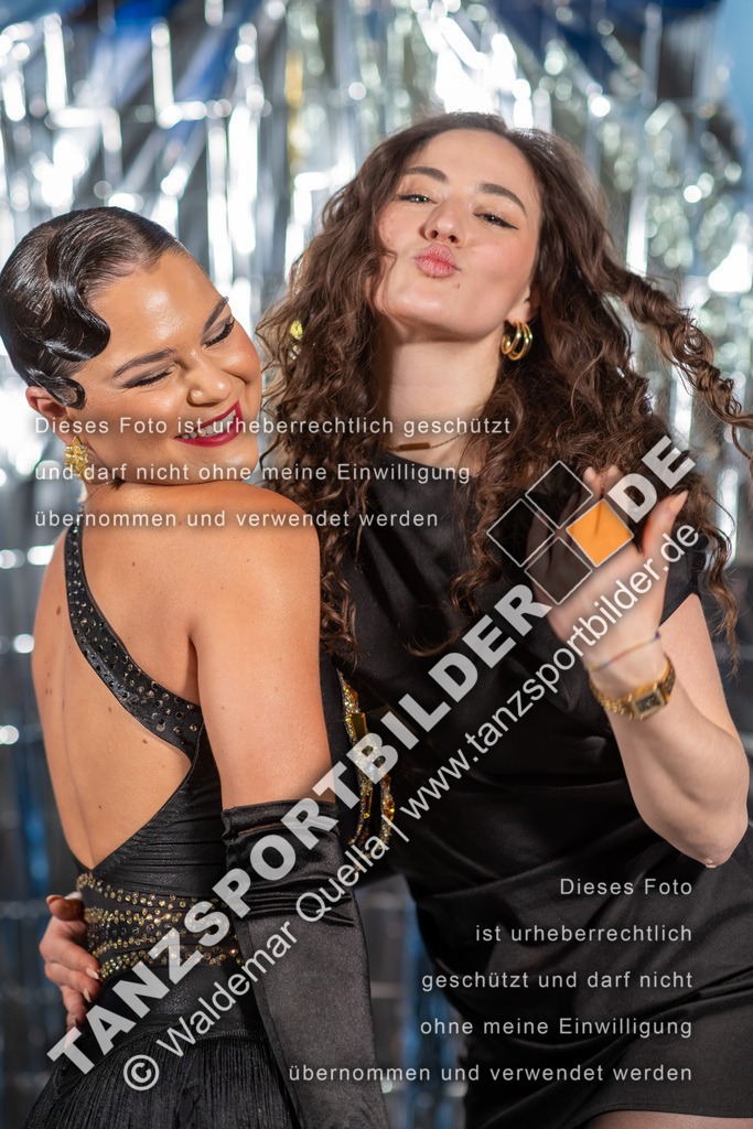 20260322-13656 | Hier finden Sie Tanz Bilder vom Latein und Standard Formationen tanzen. Sportbilder vom Tanzsport. Schöne Fotos und von Weltmeisterschaft, Europameisterschaft, Bundesliga, Regionalliga, Oberliga und Landesliga sowie von GOC Stuttgart, DanceComp, WM Bremen