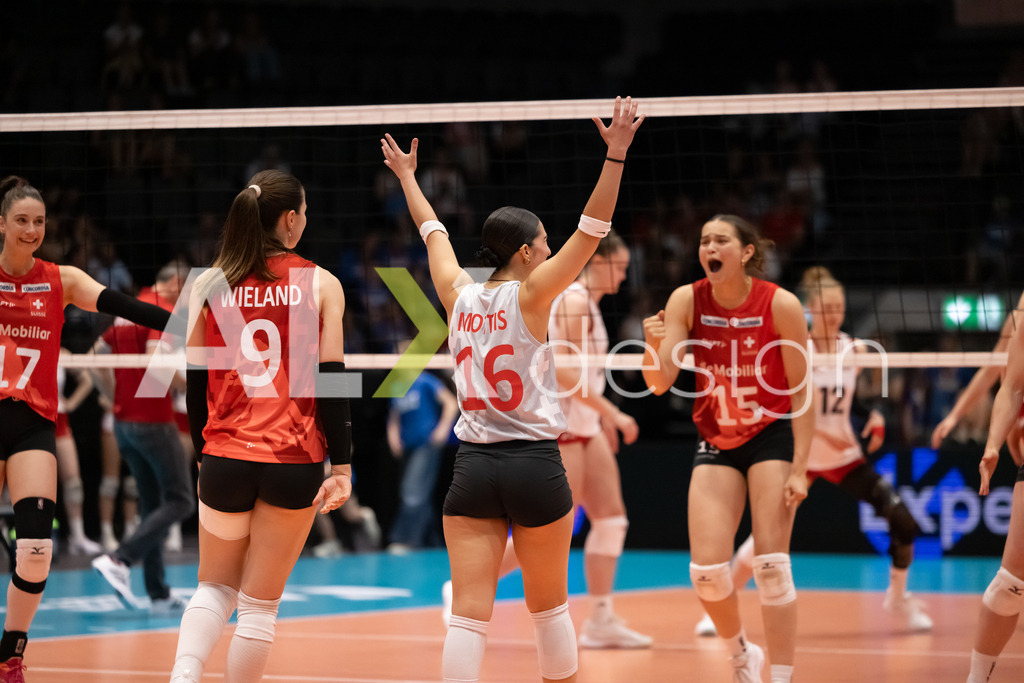 Austria v Switzerland - CEV European League Women | KRIENS, SWITZERLAND - JUNE 14: FABIANA MOTTIS of Switzerland and ALIX DE MICHELI of Switzerland celebrating during the CEV European League match between Austria and Switzerland at Pilatus Arena on June 14, 2026 in Kriens, Switzerland. - Realisiert mit Pictrs.com