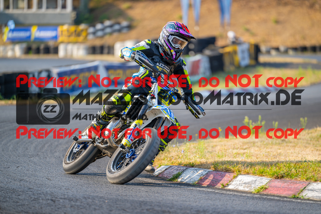 MaZZes-Fotomatrix-20260816-612279 | ROOKIES