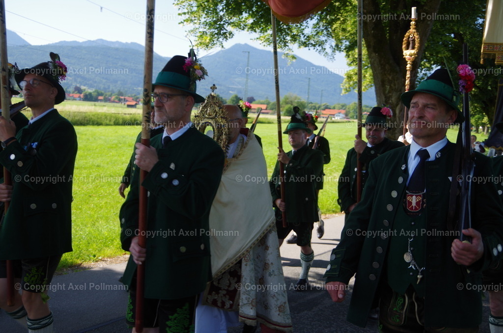 IMGP5009 | fotografiert von Axel PollmannLeonhardi Wallfahrt Benediktbeuern und Murnau, Fronleichnam, Fasching, Landschaft im Loisachtal und Benediktbeuern  - Realisiert mit Pictrs.com