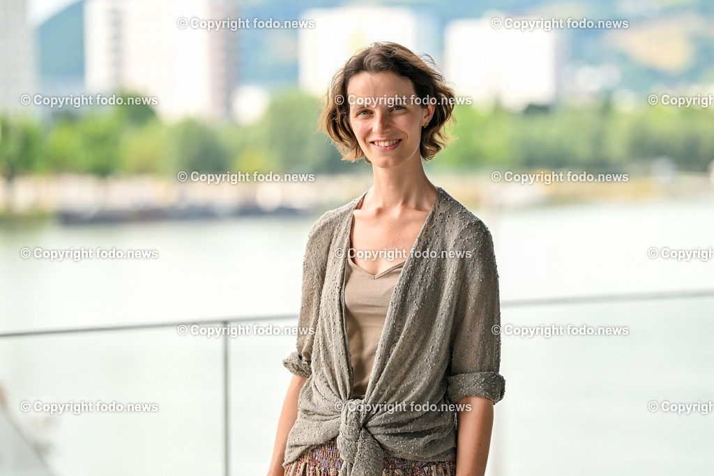 Isabella Bruckner (Theologin)_ 14.07.2023-3 | 14.07.2023, Linz, AUT, Isabella Bruckner, Theologin, im Bild Isabella Bruckner (Professorin fuer Christliches Denken und Spirituelle Praxis (Pensiero e forme dello Spirituale) am Paepstlichen Athenaeum Sant’Anselmo in Rom)