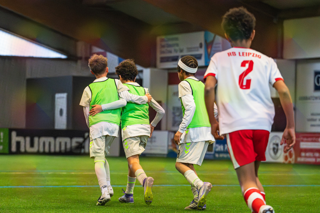 _BLR8664 | Professionelle Fußball- und Sportfotografie. Spielbilder online ansehen und kaufen – Einzelbilder oder komplette Galerien in hoher Qualität. - Realisiert mit Pictrs.com