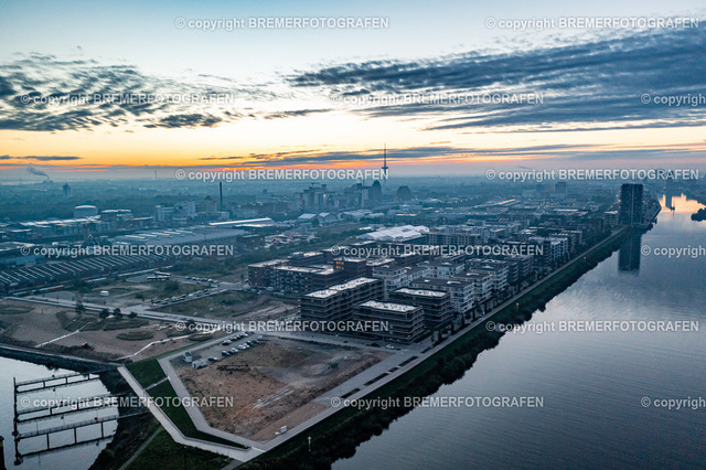 DJI_0033 | 30.09.2022 Drohnenaufnahmen Dt. Schifffahrtstag 2022 Bremen Wendebecken / Weser