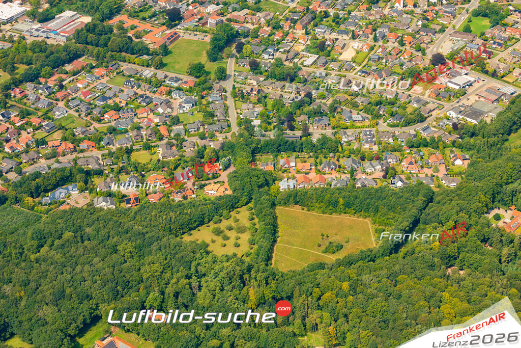 Heinrichstrasse Dinklage Bild- Das Luftbild wurde 2025 vom UL-Flugzeug heraus erstellt ( keine Drohne bzw. Drohnenaufnahme ) - Hochauflösende Luftaufnahme -Nicht vergleichbar mit Google Maps oder Satelittenbilder- Die Geschenkidee !Mit Lizenz und Bildrechte bestellbar - CC
