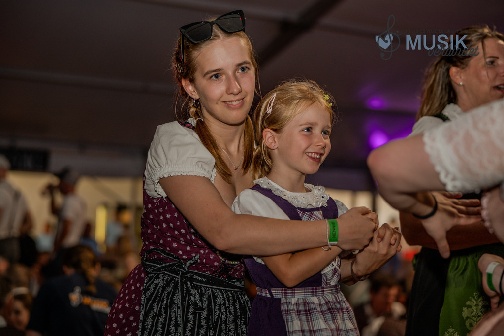 DSC_4571 | "Fussifoto.com – Ihr Ansprechpartner für hochwertige Fotografie! Entdecken Sie kreative Bilder und professionelle Dienstleistungen. Kontaktieren Sie uns für Ihre Projekte!"