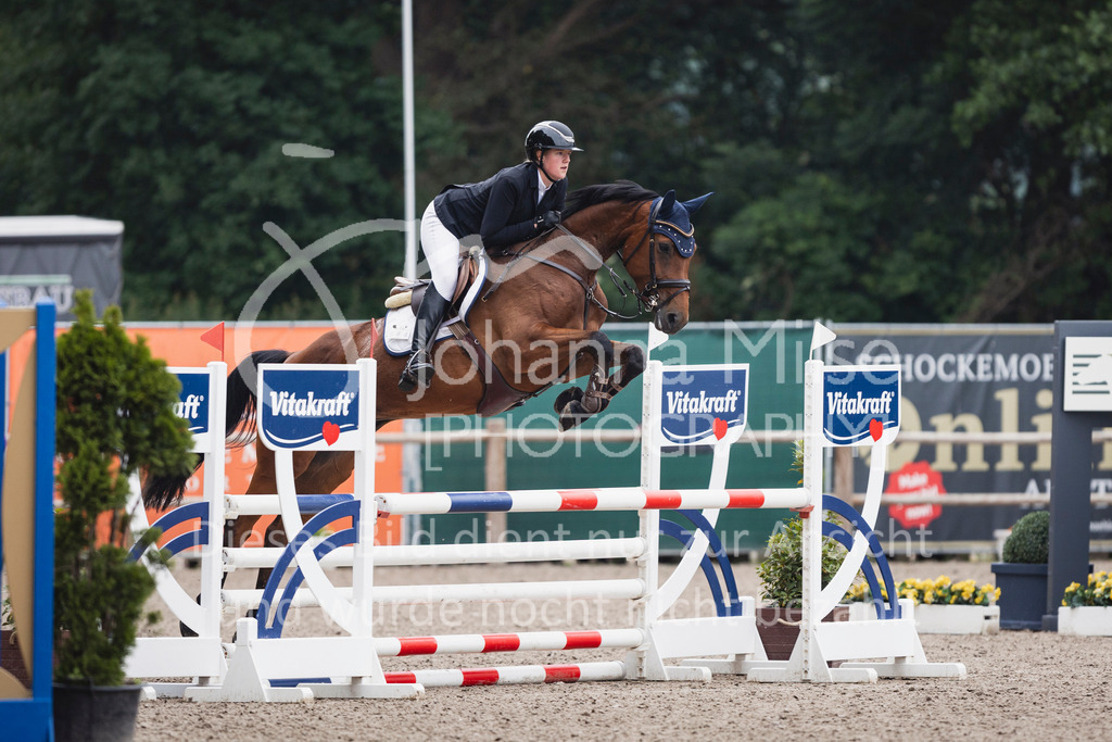 250610_Mühlen_SprPf-A2-252 | Deine schönsten Turniermomente als professionelle Fotos! Entdecke hochwertige Pferdesport-Fotografie im Online-Shop. Jetzt Fotos finden & bestellen!