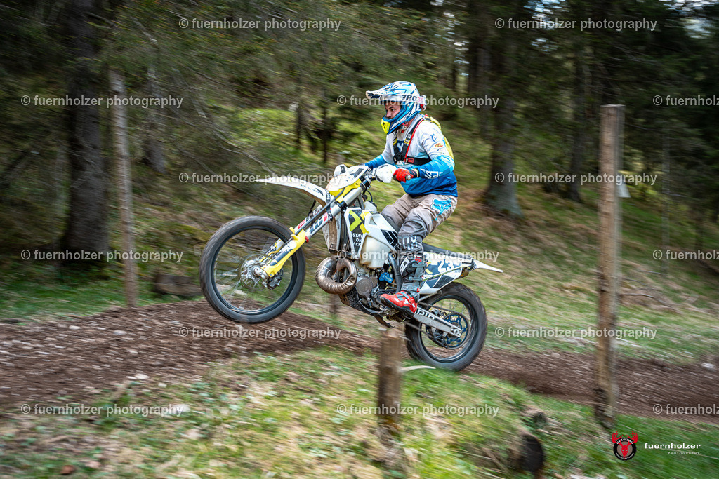 fuernholzer_250501-C1-769 | Fotografische Impressionen von der Red Stag Enduro Extreme by fuernholzer-photography.com. Endurosport in Österreich fotografisch festgehalten von fuernholzer. Auftragsfotografie für Private, Gewerbefotos und Industriefotografie. Eventfotografie, Sportfotografie und Motorsportfotografie. Anbieter von Fotoworkshops, Fototraining, fotografischen Vorträgen und Fotoseminaren.