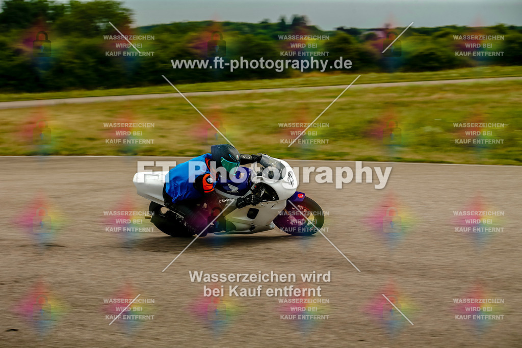 Chambley Juli-1344 | Hier findet Ihr Bilder von Touristenfahrten auf der Nürburgring Nordschleife oder von anderen Veranstaltungen die ich besucht habe. Viel Spass beim Durch Schauen 