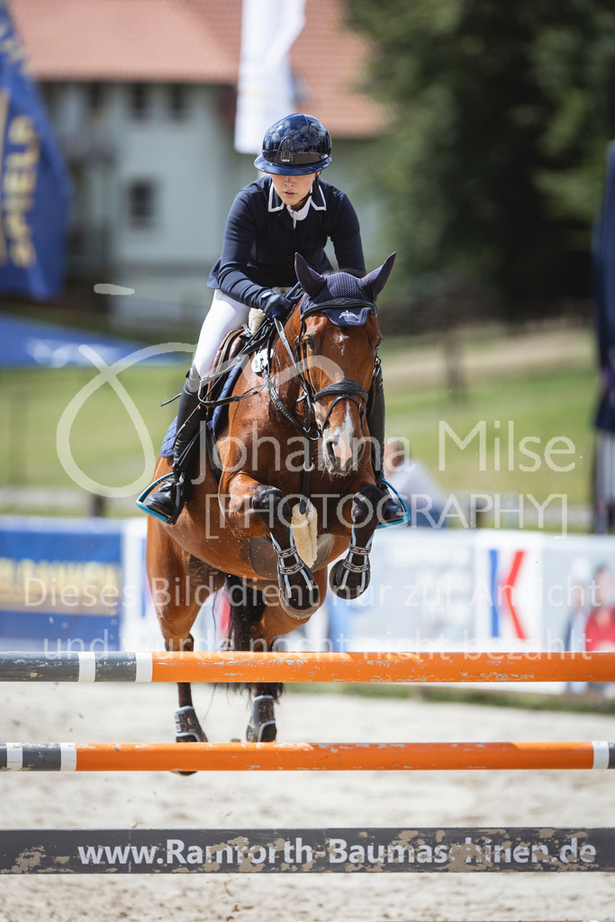 240714_BHO_M2-Spr-2-302 | Deine schönsten Turniermomente als professionelle Fotos! Entdecke hochwertige Pferdesport-Fotografie im Online-Shop. Jetzt Fotos finden & bestellen!