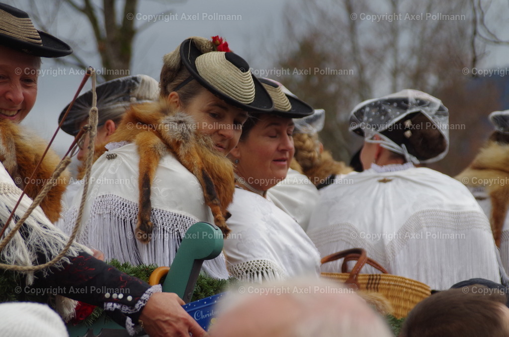 IMGP9513 | fotografiert von Axel PollmannLeonhardi Wallfahrt Benediktbeuern und Murnau, Fronleichnam, Fasching, Landschaft im Loisachtal und Benediktbeuern  - Realisiert mit Pictrs.com