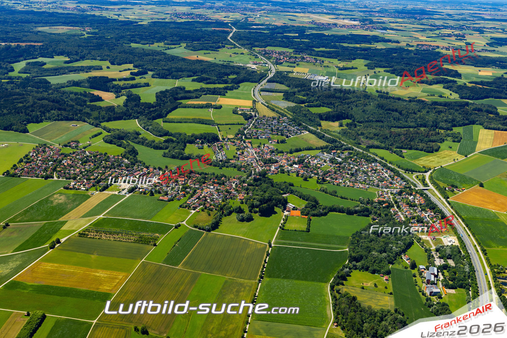 Aktuelles Luftbild von Oberwindach Windach - Die Luftaufnahme wurde 2022 mittels UL-Flugzeug erstellt ( keine Drohne ) - hochauflösende Kamera-Systeme von  Canon -Beste Qualität - Für grossformatige Ausdrucke geeignet. Die Geschenkidee !