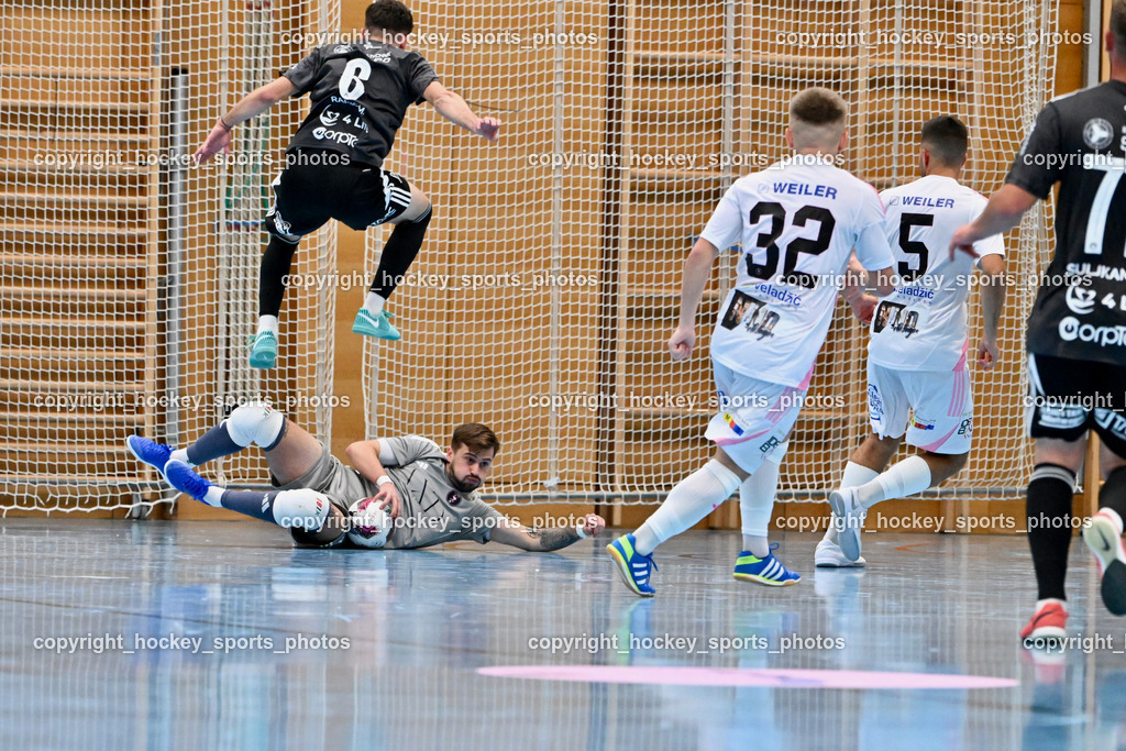 Carinthia Flamengo Futsal Club vs. FC Ljuti Krajisnici | #22 Nik Plestenjak Carinthia Flamengo, #6 Muhamed Ramic FC Ljuti Krajisnici, #32 Smajl Delic Carinthia Flamengo, #5 Jernej Kunc Carinthia Flamengo, Carinthia Flamengo Futsal Club vs. FC Ljuti Krajisnici, Carinthia Flamengo Fusal Club vs. FC Ljuti Krajisnici am 12.10.2025 in Klagenfurt (Ballspielhalle Viktring), Austria, (Photo by Bernd Stefan)