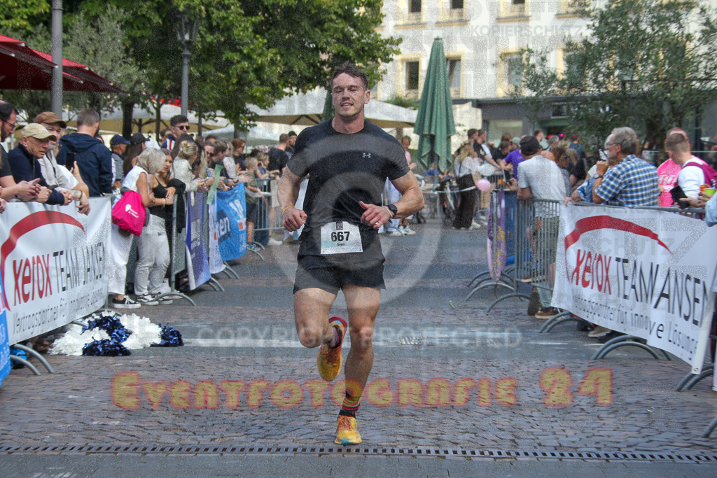 250824_1446_EV4_2200 | Sportfotografie im Rhein-Sieg Kreis, Köln, Bonn, NRW, Rheinland Pfalz, Hessen, etc. Unser Tätigkeitsfeld umfasst den Laufsport vom Volkslauf über den Marathon, Duathlon, Triathon bis zum Ultralauf wie Kölnpfad Ultra oder Schindertrail.