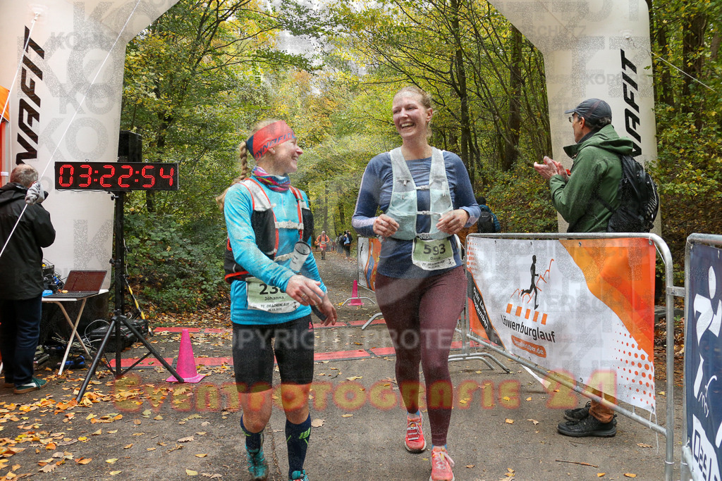 251026_1324_EX1_3379 | Sportfotografie im Rhein-Sieg Kreis, Köln, Bonn, NRW, Rheinland Pfalz, Hessen, etc. Unser Tätigkeitsfeld umfasst den Laufsport vom Volkslauf über den Marathon, Duathlon, Triathon bis zum Ultralauf wie Kölnpfad Ultra oder Schindertrail.