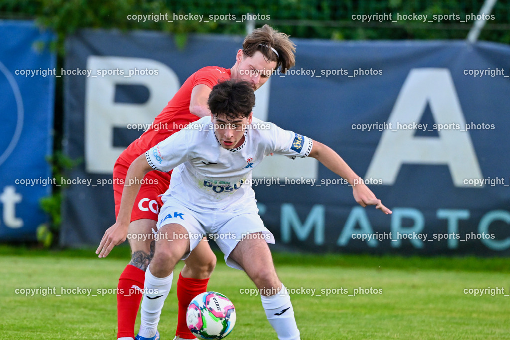 SAK vs. SC St. Veit | #8 Jakob Sturm SAK, #91 Raphael Kulterer SC St. Veit, SAK vs. SC St. Veit, SAK vs. SC St. Veit am 19.09.2025 in Klagenfurt (Sportpark Welzenegg), Austria, (Photo by Bernd Stefan)