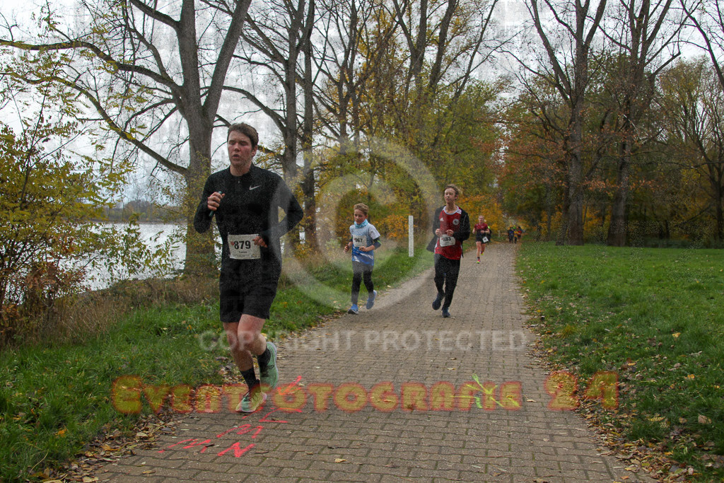 221127_1039_EV4_1841 | Sportfotografie im Rhein-Sieg Kreis, Köln, Bonn, NRW, Rheinland Pfalz, Hessen, etc. Unser Tätigkeitsfeld umfasst den Laufsport vom Volkslauf über den Marathon, Duathlon, Triathon bis zum Ultralauf wie Kölnpfad Ultra oder Schindertrail.