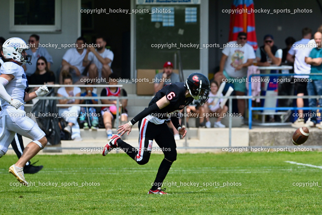 Carinthian Lions vs. Cineplexx Blue Devils | #6 Lembo Damiano Carinthian Lion, Carinthian Lions vs. Cineplexx Blue Devils, Carinthian Lions vs. Cineplexx Blue Devils am 09.06.2025 in Klagenfurt (ASV Sportplatz), Austria, (Photo by Bernd Stefan)