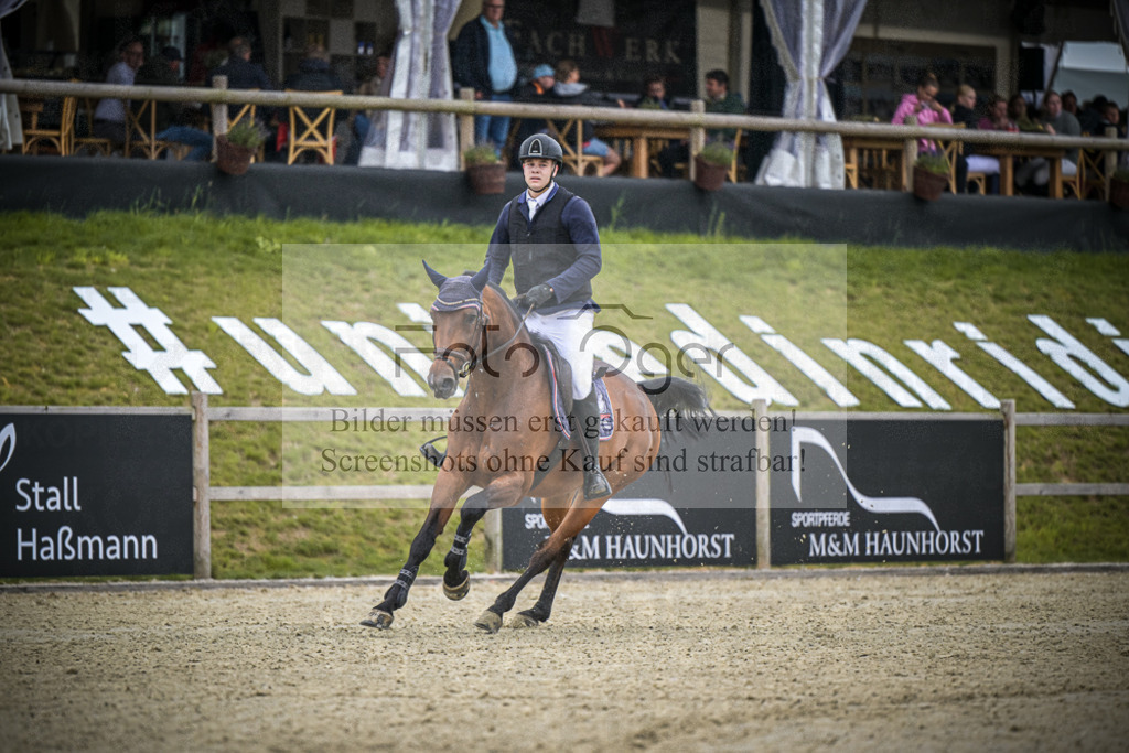 DOS_2051 | Entdecke hochwertige Reitturnierfotos von Foto Oger. Professionell, emotional und authentisch – jetzt Lieblingsmomente im Shop bestellen. - Realisiert mit Pictrs.com