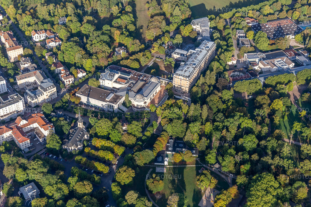 Vue aérienne: Congrès à Vittel dans le département Vosges, France. Photo: IMG_118462.jpg prise le 16/09/2019 par Werner Riehm/FLY-FOTO.eu – Résolution de l'original: 5472 x 3648 px