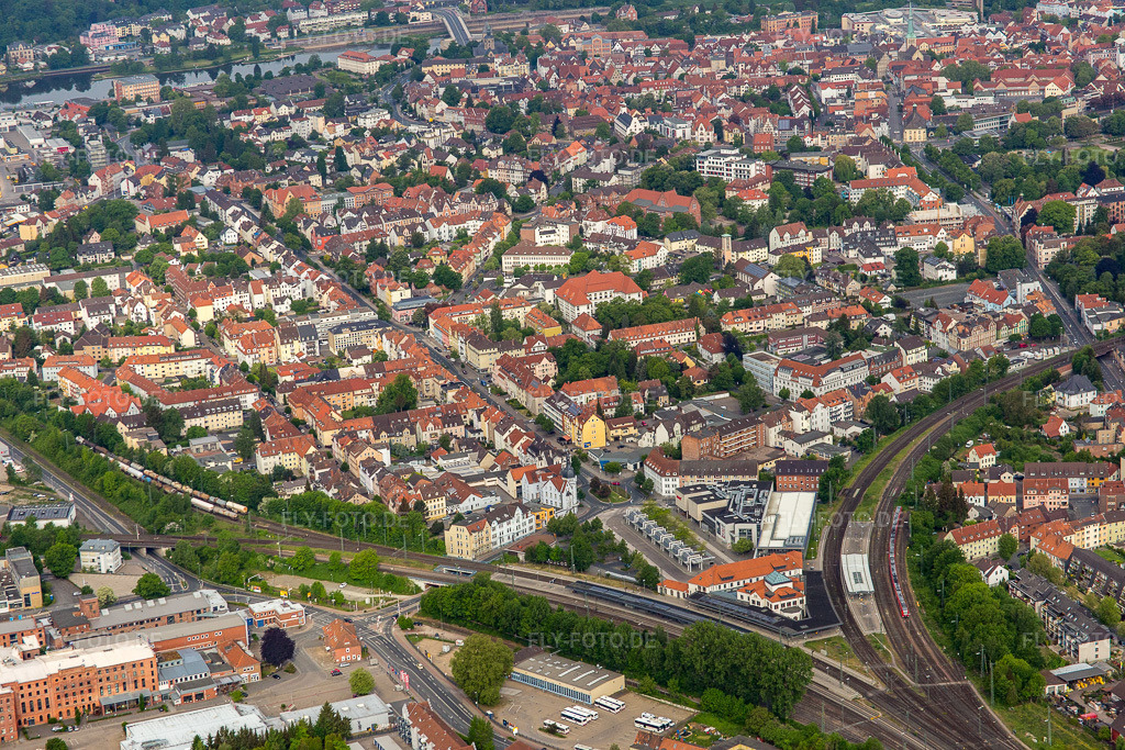 Luftbild: Bahnverzweigung in Hameln im Bundesland Niedersachsen in Deutschland. Foto: IMG_079418.jpg vom 24.05.2015 durch Werner Riehm/FLY-FOTO.de