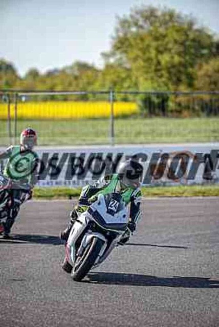 pubi4304 | Professionelle Fotos von Sportveranstaltungen, aber auch Hochzeiten und anderen Events. - Realisiert mit Pictrs.com