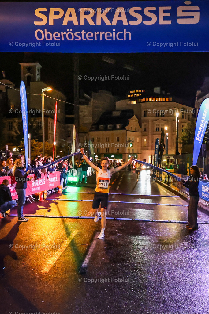A-BINDER_20250925_0127 | LINZ, AUSTRIA,25.Sept.25 - NIGHT RUN LINZ. Image shows Photo: Sportmediapics.com/ Manfred Binder