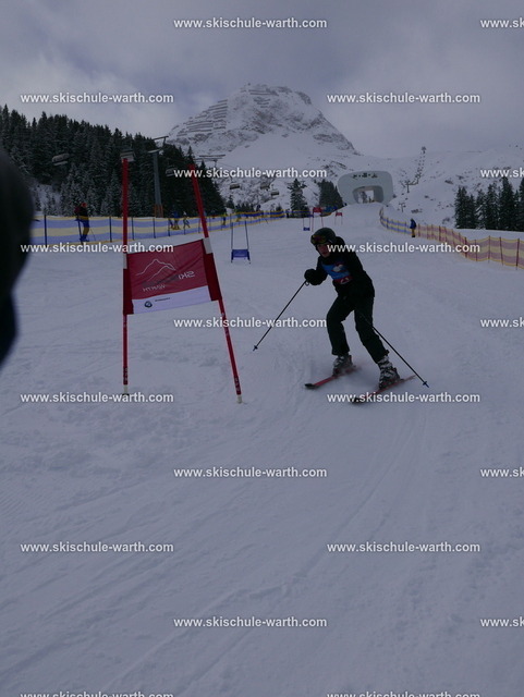 Raphael (2) | Photos von der Skischule Warth - Realisiert mit Pictrs.com
