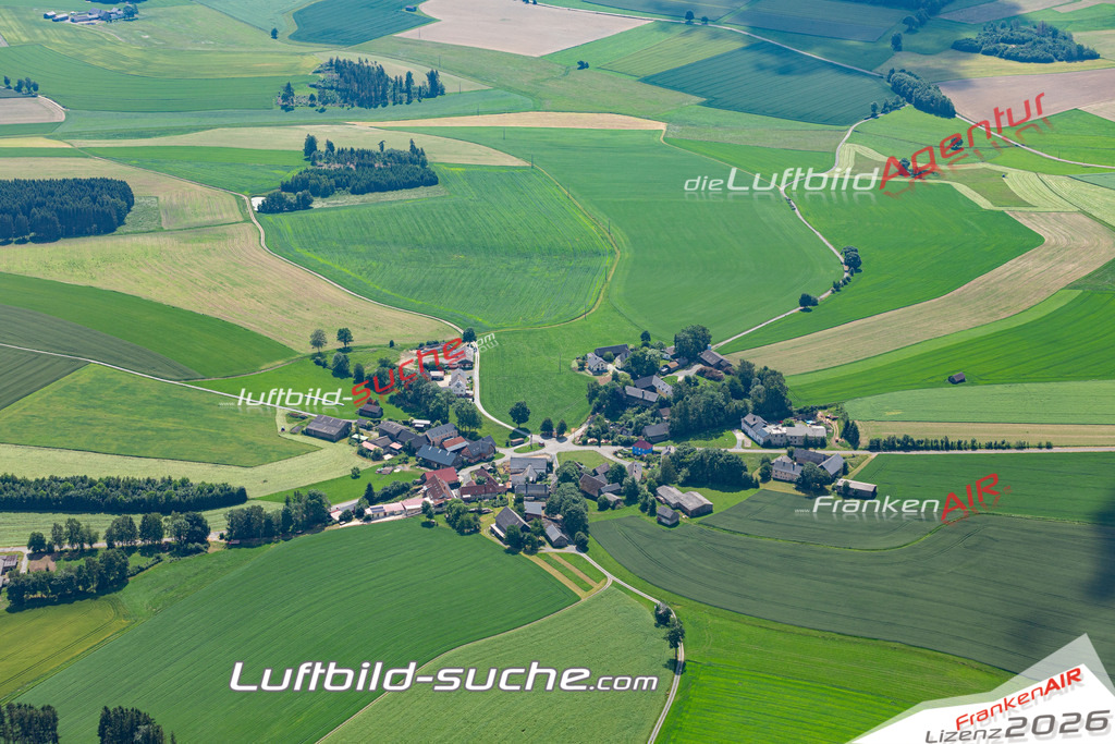 Die Luftbildaufnahme Baerlas -  wurde 2019 mittels Flugzeug (keine Drohne) erstellt. Perfekte Schärfe und Druck- Ergebnisse- Garantiert!