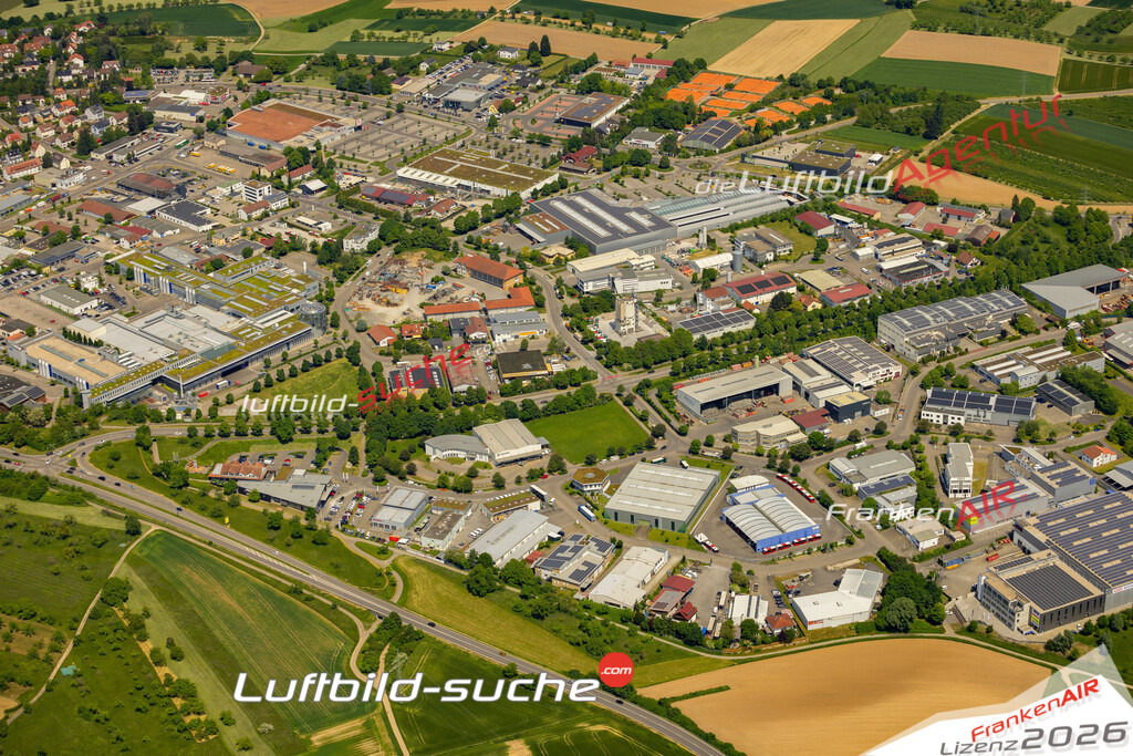 Das Luftbild zeigt Gewerbegegebiet Backnang - Die Luftaufnahme wurde 2023 vom UL-Flugzeug aus erstellt ( keine Drohne ) - Hochauflösende Luftaufnahme - Für grossformatige Ausdrucke geeignet. Die Geschenkidee !Mit Lizenz und Bildrechte bestellbar