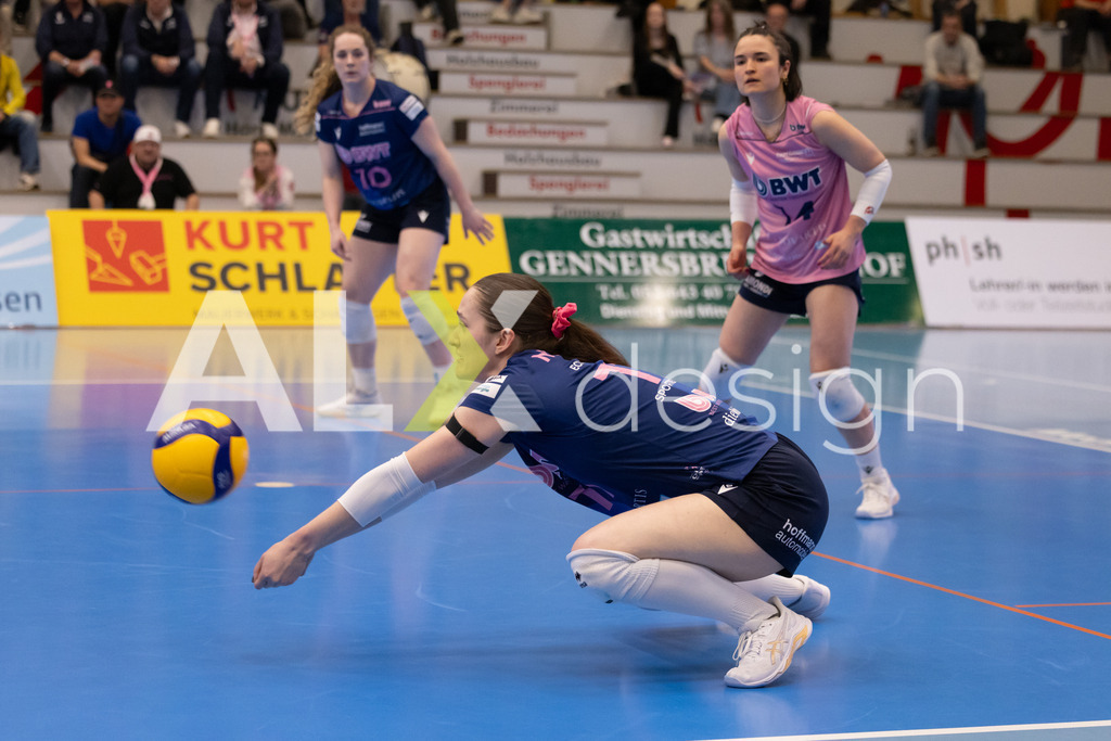 Volleyball I Frauen I Saison 2025-2026 I Volleyball NLA | Women I 1/2 Finals I  VC Kanti Schaffhausen - Sm'Aesch Pfeffingen I 07.03.2026 | 17 Noelle Schenker (CH) (Sm'Aesch Pfeffingen) – Außenangriff - Realisiert mit Pictrs.com
