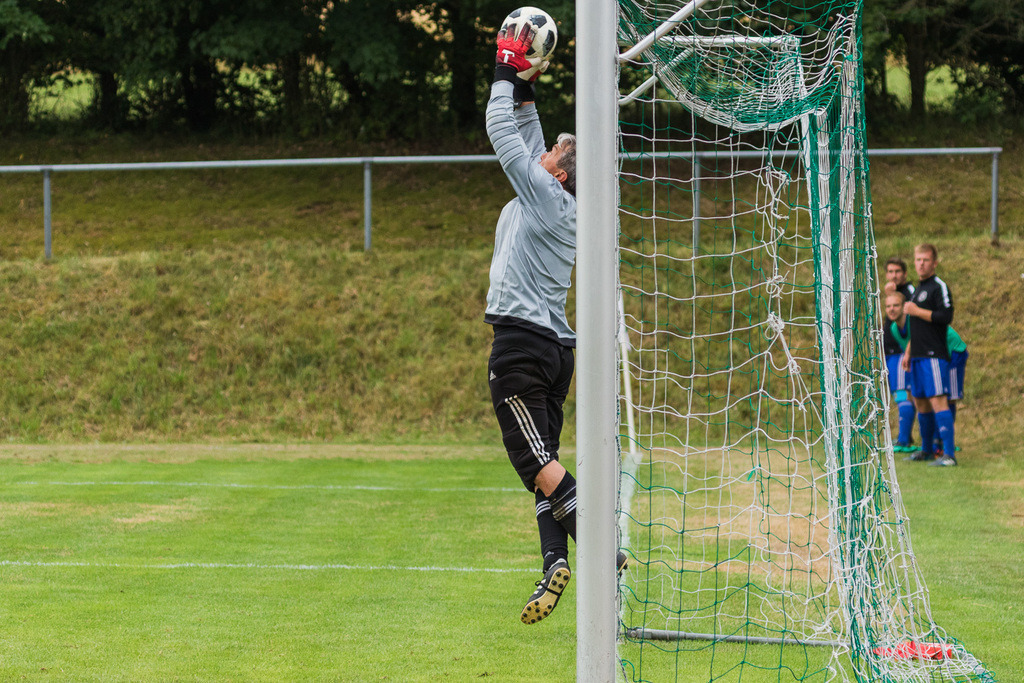 TuS Rheinböllen - SG Morshausen | Sportfotografie Hermann-Josef Stoffel - Realisiert mit Pictrs.com