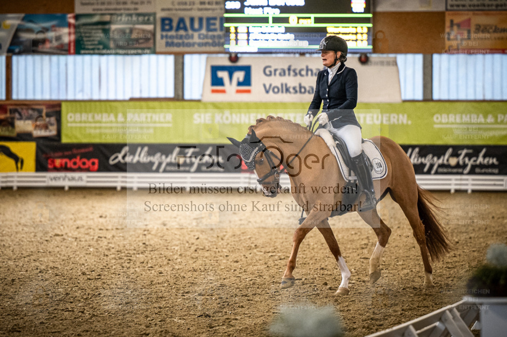 DOS_2133 | Entdecke hochwertige Reitturnierfotos von Foto Oger. Professionell, emotional und authentisch – jetzt Lieblingsmomente im Shop bestellen. - Realisiert mit Pictrs.com