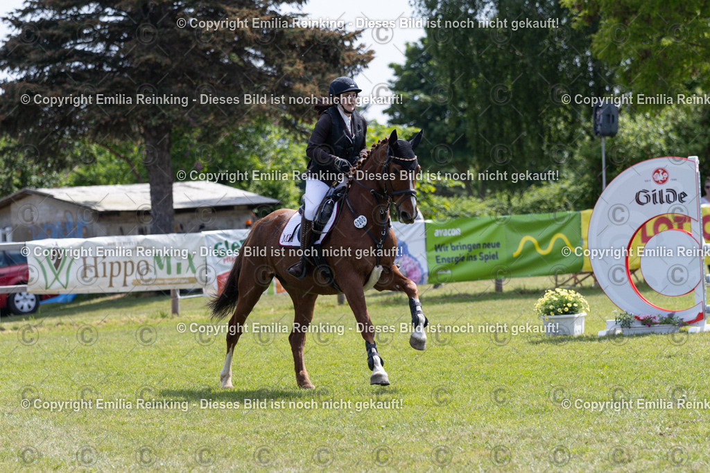 CL5A1885 | Emilia Reinking Fotografie - Realisiert mit Pictrs.com