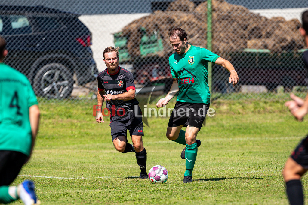 SV Wessobrunn-Haid gegen FC Wildsteig/Rottenbuch II | Fußball A-Klasse Gruppe B Herren, SV Wessobrunn-Haid gegen FC Wildsteig/Rottenbuch II, 20240811,Benedikt LANG (Wessobrunn-Haid 3) in Aktion,2024-08-11 in Wessobrunn (Sportpark Wessobrunn), Benedikt LANG (Wessobrunn-Haid 3), Julian LOSERTH (Wildsteig-Rottenbuch 3)Copyright: WolfgangxLindner www.foto-lindner.de