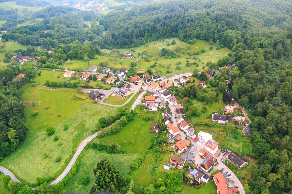 Luftbild: Auf d. Juhöhe im Ortsteil Bonsweiher in Mörlenbach im Bundesland Hessen in Deutschland. Foto: IMG_089238.jpg vom 25.05.2016 durch Werner Riehm/FLY-FOTO.de