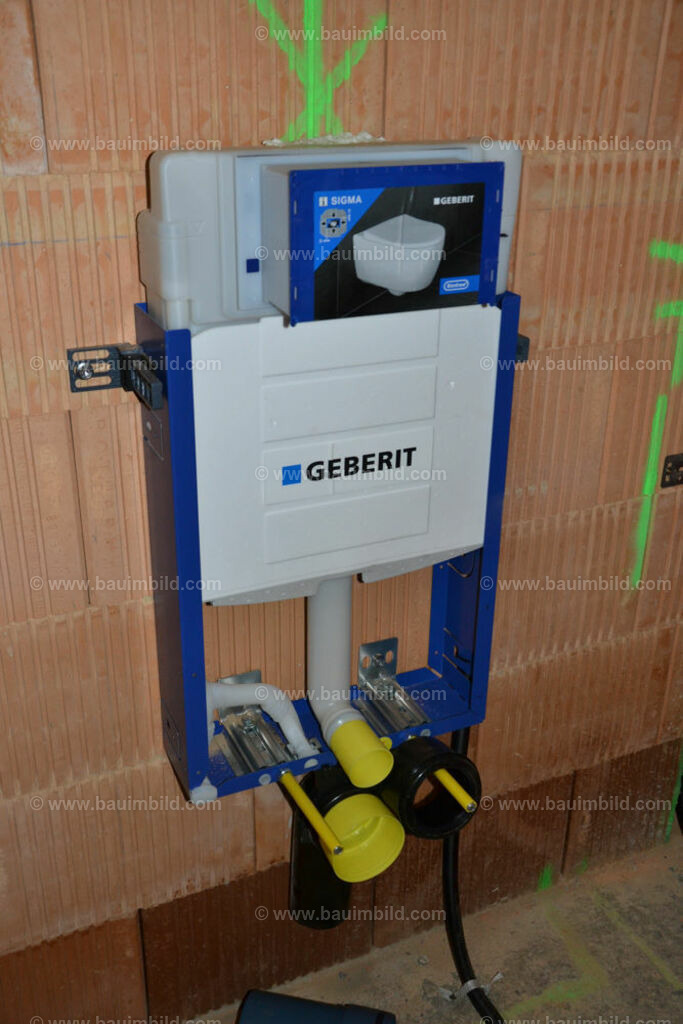 bib-lg15-sanitaer-0040 | Nach LV-Leistungsgruppen sortierte Detailfotos über den Bau eines Hauses. Alle Hausbau-Bilder direkt vom Urheber und Autor der Website Haus-Selber-Bauen.com