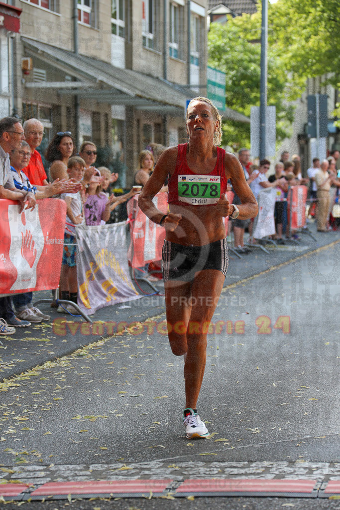 220625_1642_EX1_4879 | Sportfotografie im Rhein-Sieg Kreis, Köln, Bonn, NRW, Rheinland Pfalz, Hessen, etc. Unser Tätigkeitsfeld umfasst den Laufsport vom Volkslauf über den Marathon, Duathlon, Triathon bis zum Ultralauf wie Kölnpfad Ultra oder Schindertrail.