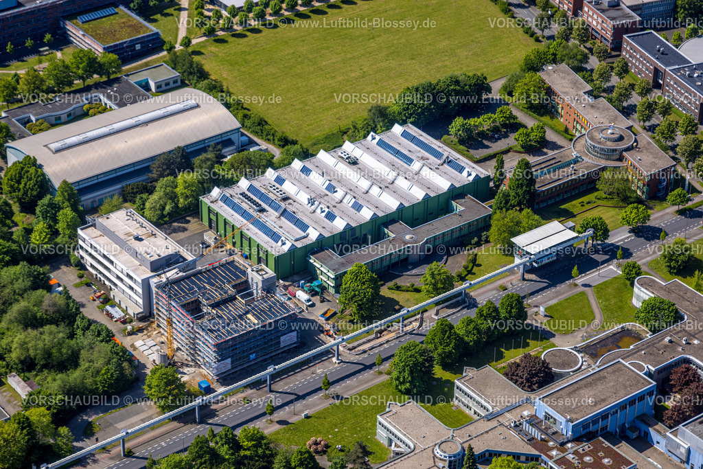 Dortmund230504423 | Luftbild, TU Technische Universität Dortmund, Technologiezentrum (TZDO), DELTA Zentrum für Synchrotronstrahlung, Taros Chemicals GmbH, Emil-Figge-Straße, Baustelle neues Gebäude, Haltestelle für Hochbahn, Eichlinghofen, Dortmund, Ruhrgebiet, Nordrhein-Westfalen, Deutschland