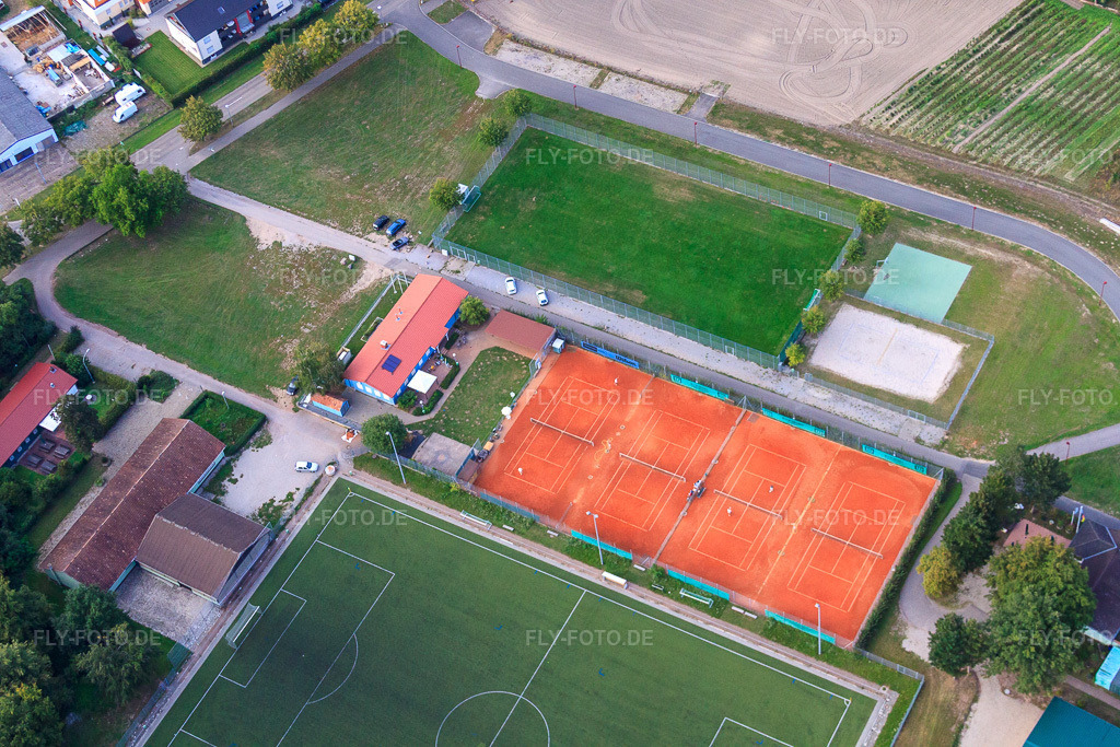 Luftbild: Tennisplatz Rheinzabern und Fußbalplatz des SV Olympia Rheinzabern 1920 e.V. in Rheinzabern im Bundesland Rheinland-Pfalz in Deutschland. Foto: IMG_44926.jpg vom 03.09.2011 durch Werner Riehm/FLY-FOTO.deWWW.SVO-RHEINZABERN.DE