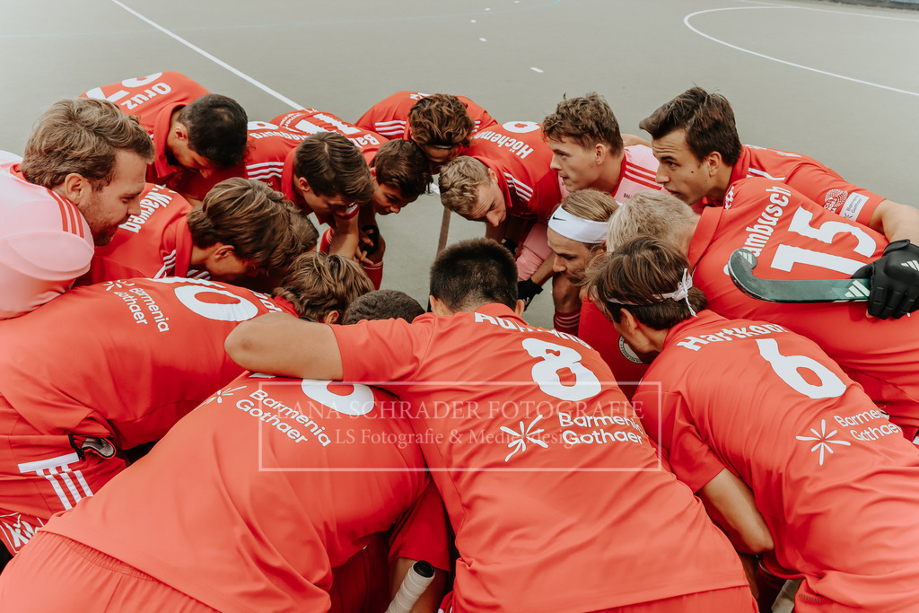 Herren_Bundesliga_02_F_RWK-UHC_21.09.25_Köln (100 von 471) | lanaschraderfotografie - Realisiert mit Pictrs.com