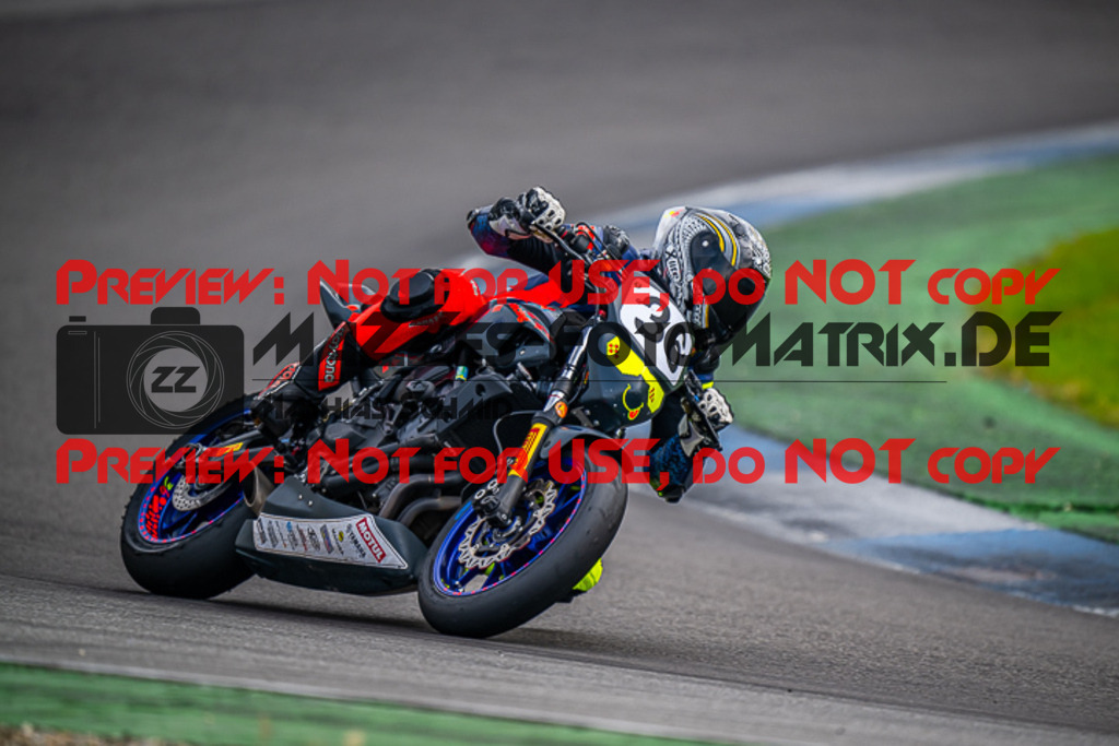 MaZZes_FotoMatrix_220924_8016 | TWIN CUP